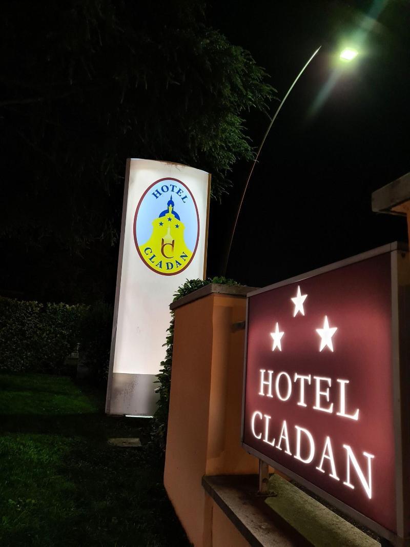 Hotel Cladan Assisi Exteriér fotografie