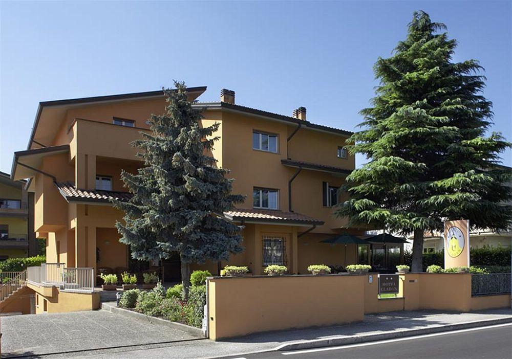 Hotel Cladan Assisi Exteriér fotografie